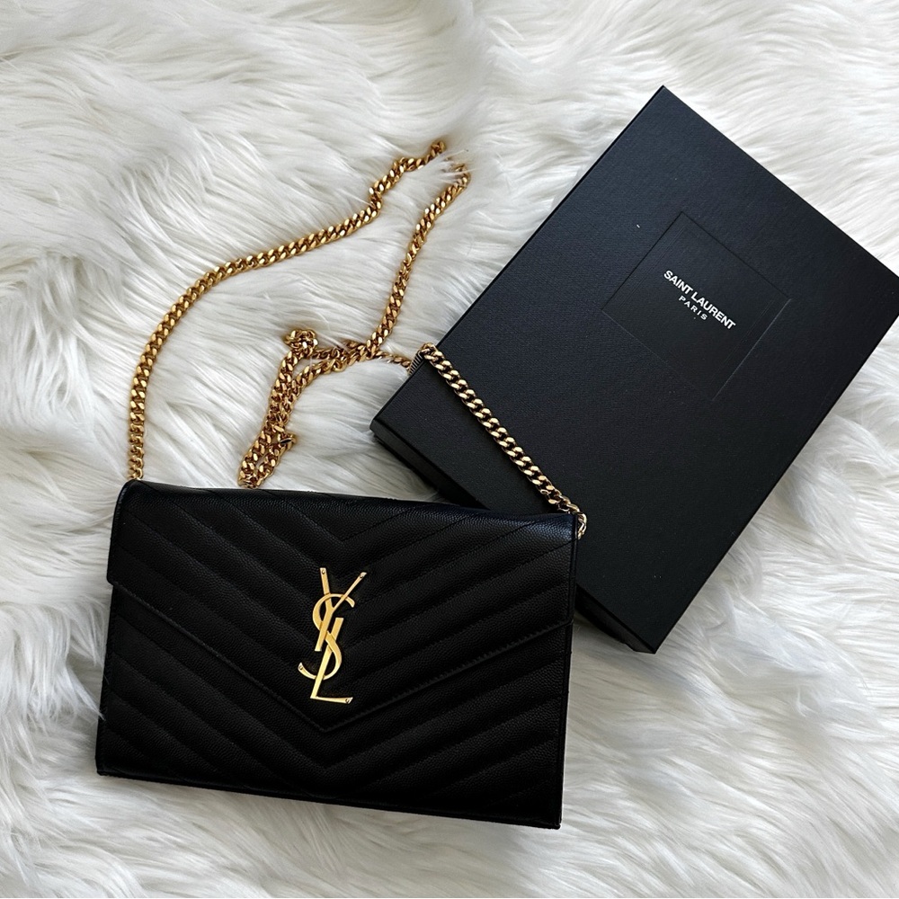 Saint Laurent Grain de Poudre Envelope Wallet on Chain